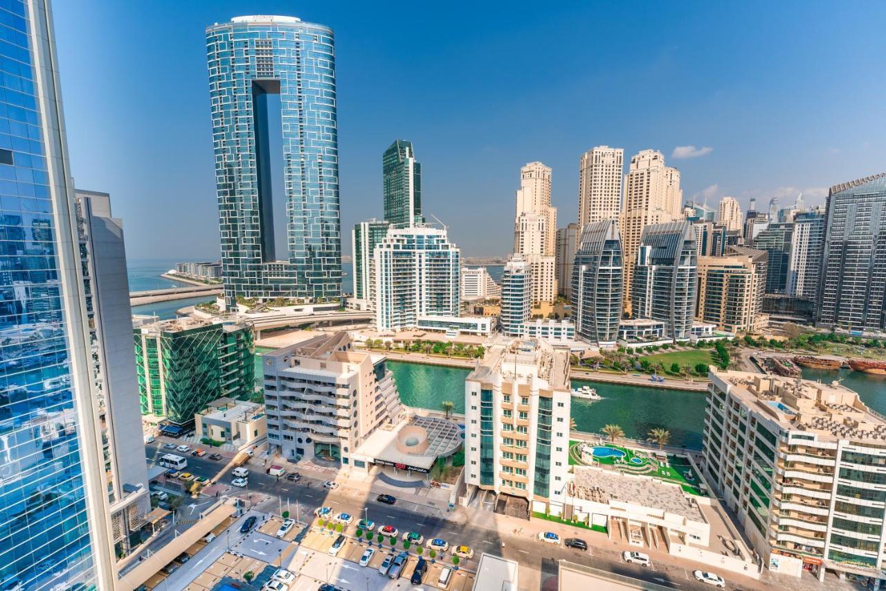 Fam Living - Marina Marvel - Studio Apartment With Breathtaking Views In Studio One Tower Dubai Exterior photo